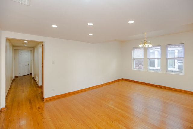 9424 S Laflin Street 3S, Chicago, IL 60620
