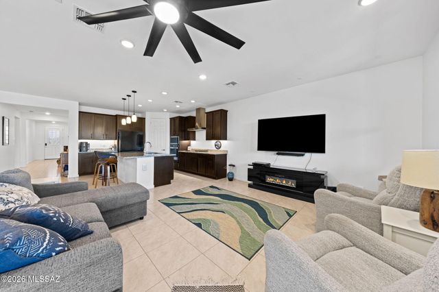 10686 W Whitehall Drive, Marana, AZ 85653