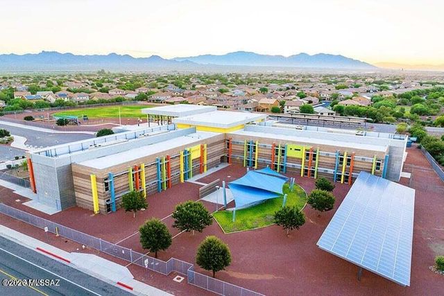 10686 W Whitehall Drive, Marana, AZ 85653