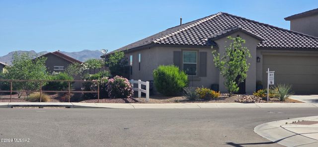 10686 W Whitehall Drive, Marana, AZ 85653