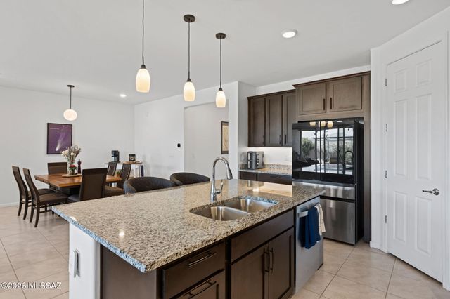 10686 W Whitehall Drive, Marana, AZ 85653