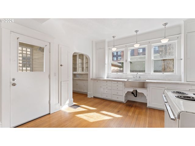 3116 N VANCOUVER Ave, Portland, OR 97227