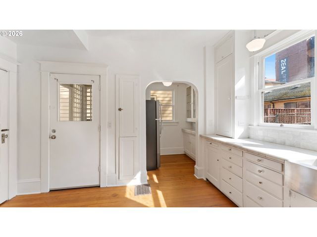 3116 N VANCOUVER Ave, Portland, OR 97227