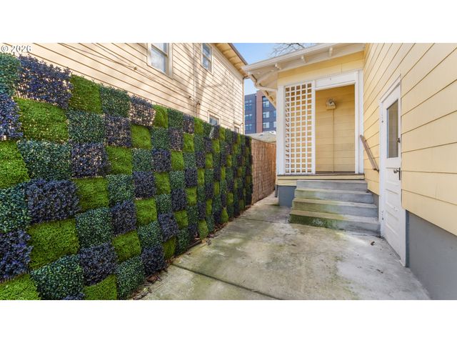 3116 N VANCOUVER Ave, Portland, OR 97227