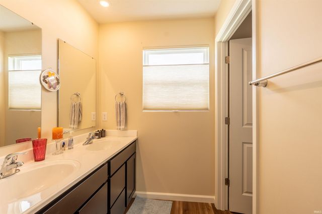 11174 Traders Trace Way, Fort Wayne, IN 46835