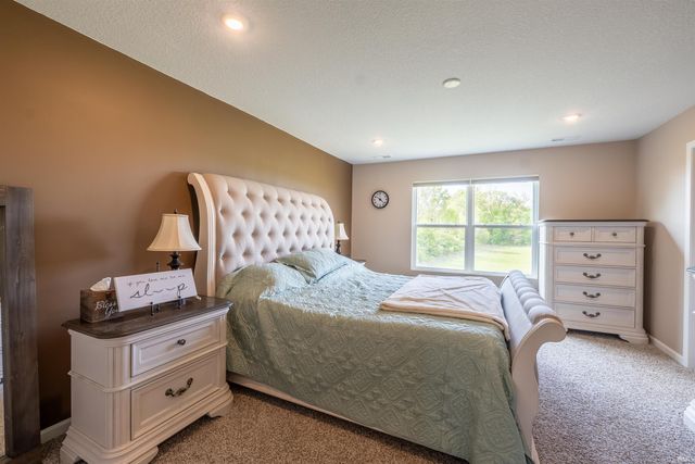 11174 Traders Trace Way, Fort Wayne, IN 46835