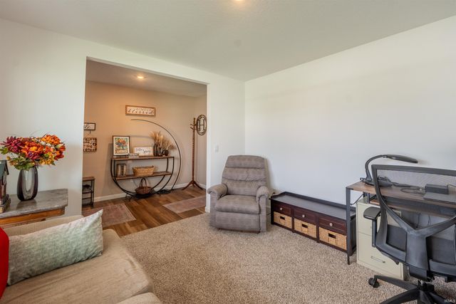 11174 Traders Trace Way, Fort Wayne, IN 46835
