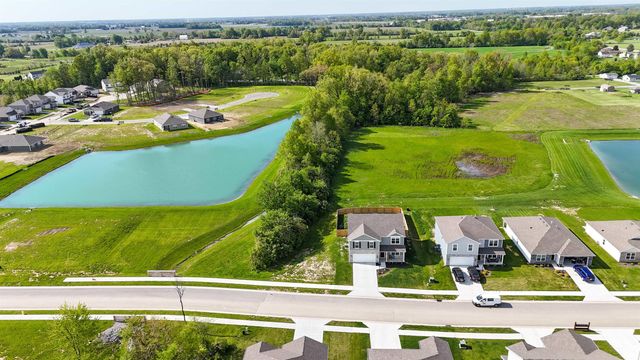 11174 Traders Trace Way, Fort Wayne, IN 46835