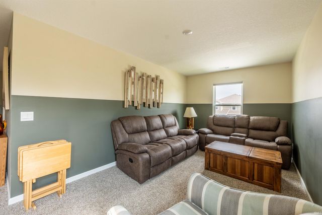 11174 Traders Trace Way, Fort Wayne, IN 46835