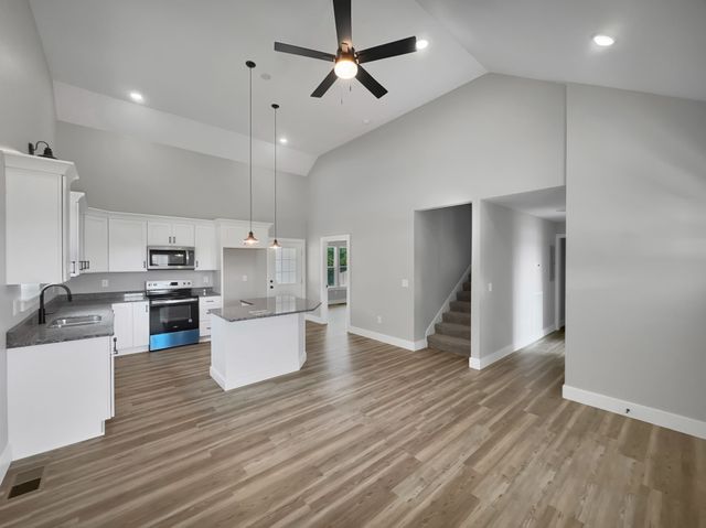 15 Sunset Ct, Hartsville, TN 37074