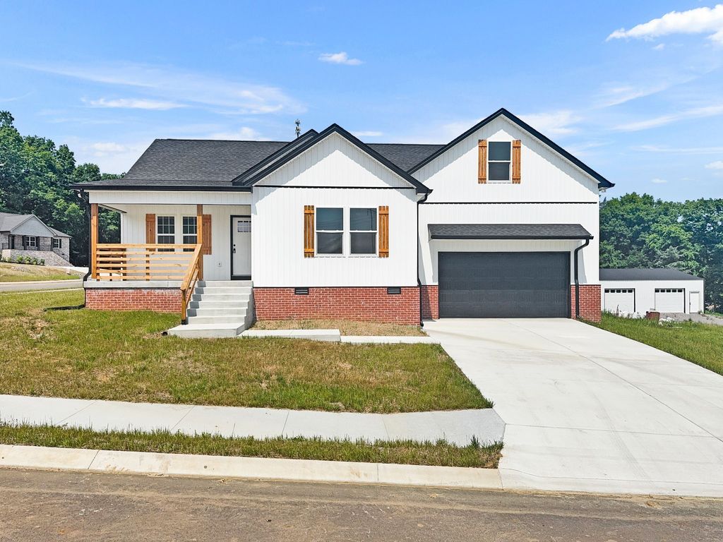 15 Sunset Ct, Hartsville, TN 37074