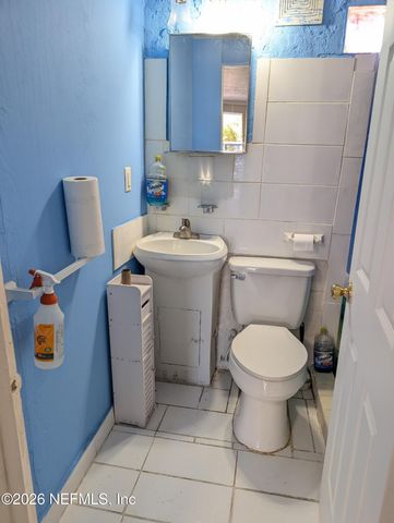 231 5TH Way, Interlachen, FL 32148