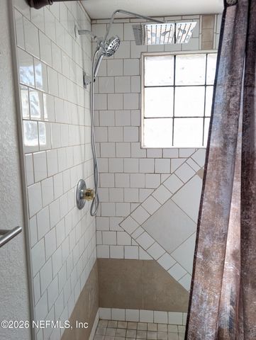 231 5TH Way, Interlachen, FL 32148