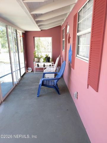 231 5TH Way, Interlachen, FL 32148