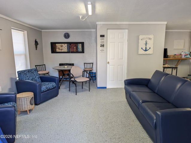 231 5TH Way, Interlachen, FL 32148