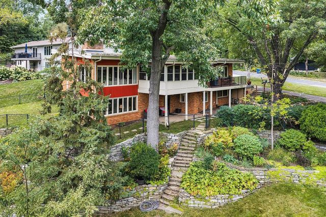 2212 Mary Hills Drive, Golden Valley, MN 55422