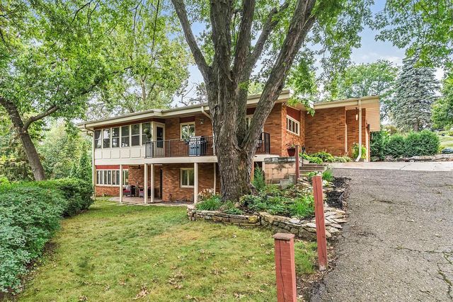 2212 Mary Hills Drive, Golden Valley, MN 55422