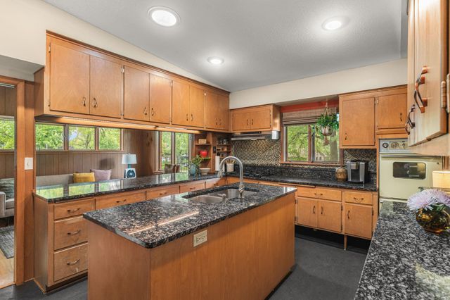 2212 Mary Hills Drive, Golden Valley, MN 55422