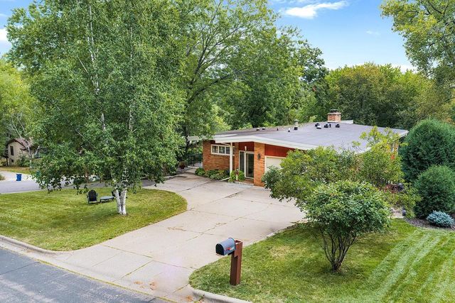 2212 Mary Hills Drive, Golden Valley, MN 55422