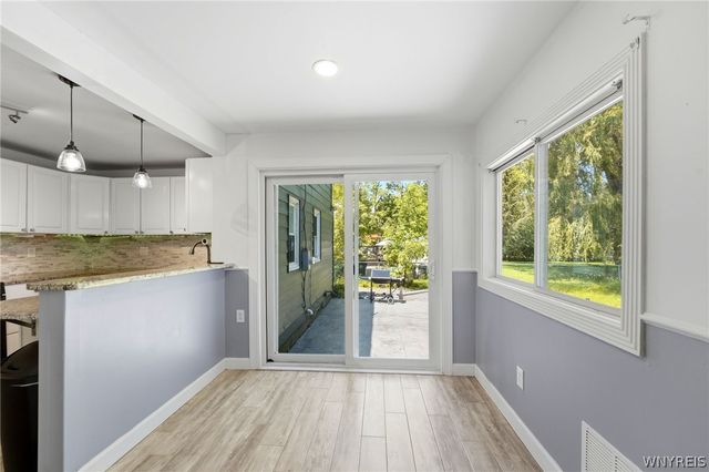 180 Royal Parkway West, Amherst, NY 14221