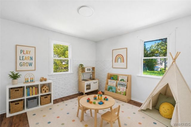 180 Royal Parkway West, Amherst, NY 14221