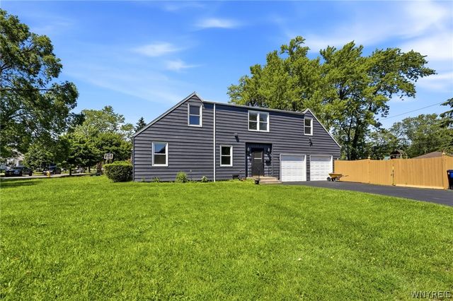 180 Royal Parkway West, Amherst, NY 14221