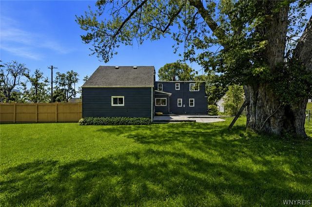 180 Royal Parkway West, Amherst, NY 14221