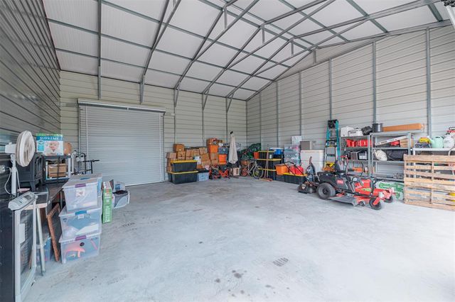 2058 Sally Gail Lane, Sealy, TX 77474
