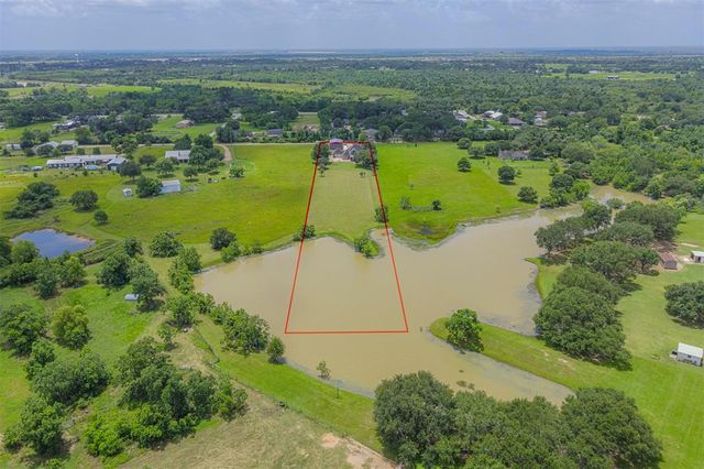 2058 Sally Gail Lane, Sealy, TX 77474