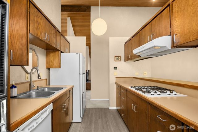 17304 143rd Place NE, Woodinville, WA 98072