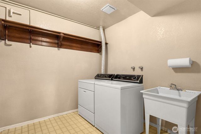 17304 143rd Place NE, Woodinville, WA 98072