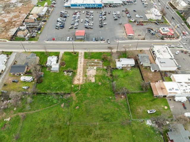 59 Lozier Lane, Medford, OR 97501