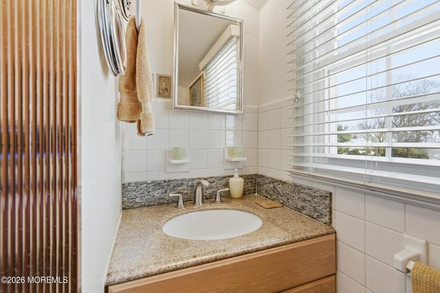 274 Michael Avenue, Oakhurst, NJ 07755