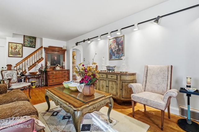 274 Michael Avenue, Oakhurst, NJ 07755