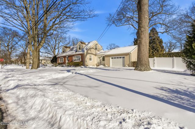 274 Michael Avenue, Oakhurst, NJ 07755