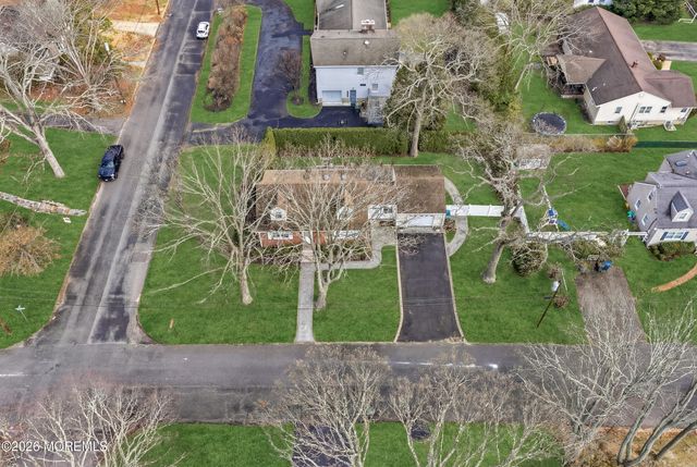 274 Michael Avenue, Oakhurst, NJ 07755