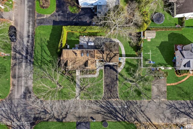 274 Michael Avenue, Oakhurst, NJ 07755