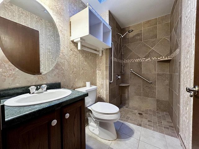 7850 Scenic View DRIVE, Waterford, WI 53185