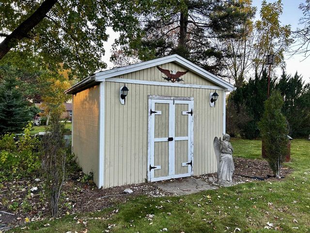 7850 Scenic View DRIVE, Waterford, WI 53185