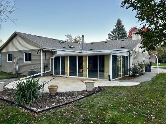 7850 Scenic View DRIVE, Waterford, WI 53185