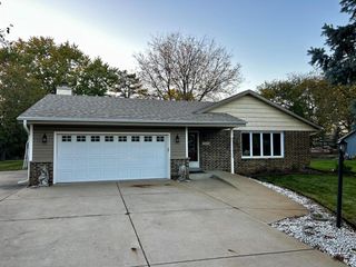 7850 Scenic View DRIVE, Waterford, WI 53185