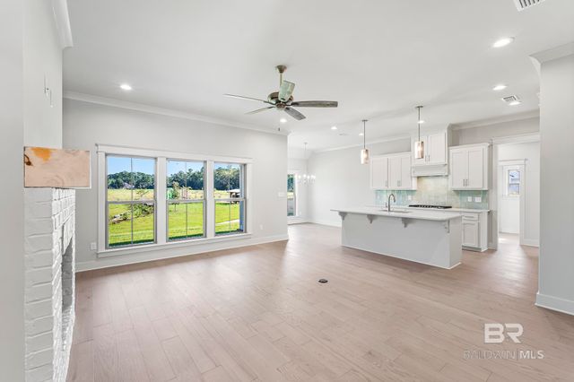 9291 Parker Lane, Daphne, AL 36526