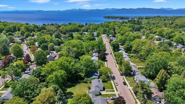 27 Brierwood Lane, Burlington, VT 05408