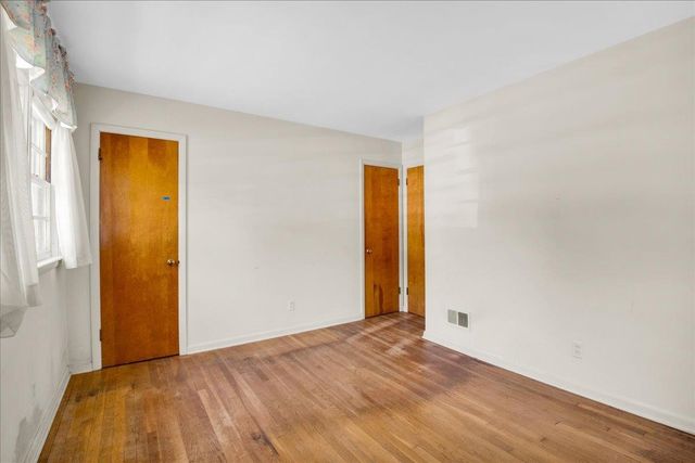 27 Brierwood Lane, Burlington, VT 05408