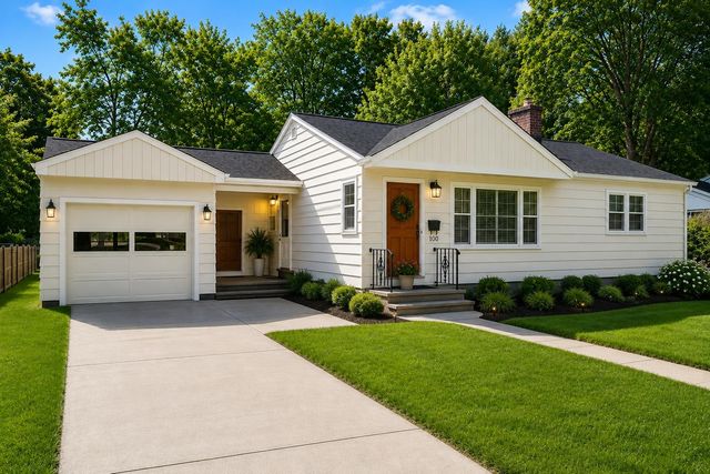 27 Brierwood Lane, Burlington, VT 05408