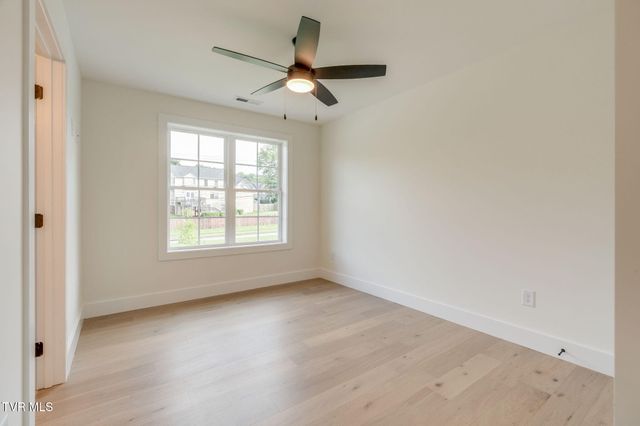 579 Carroll Creek Road, Johnson City, TN 37601