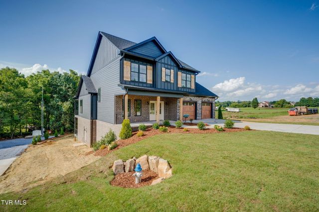 579 Carroll Creek Road, Johnson City, TN 37601