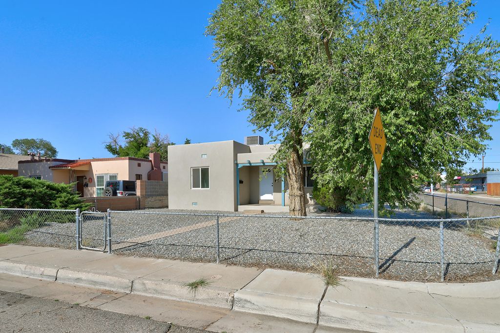 4457 Third Street NW, Albuquerque, NM 87107