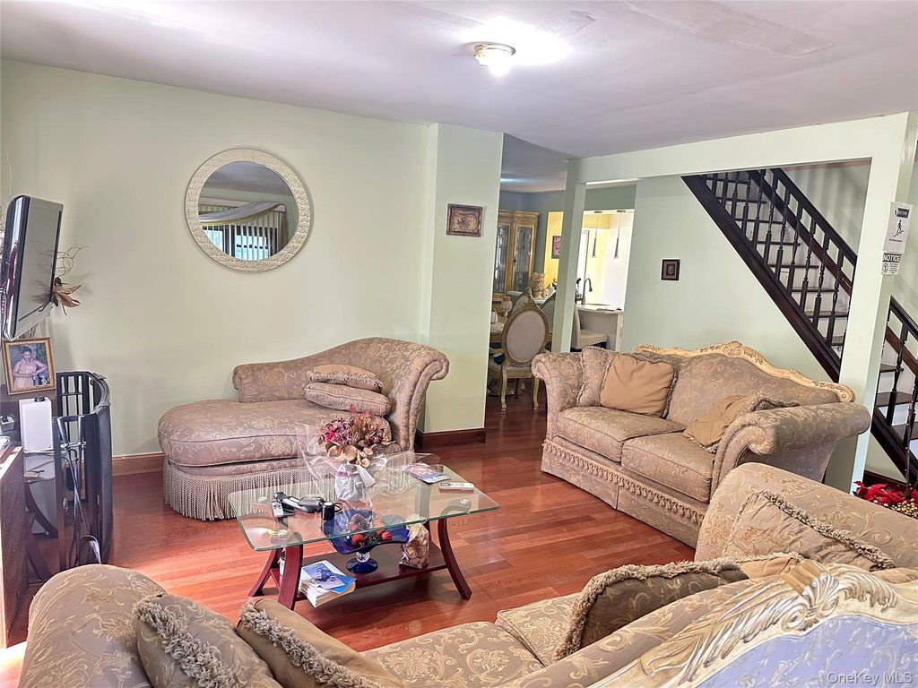 115-04 180th Street, Addisleigh Park, NY 11434 — photo 3