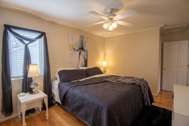 1045 N Shelby Street, Gary, IN 46403